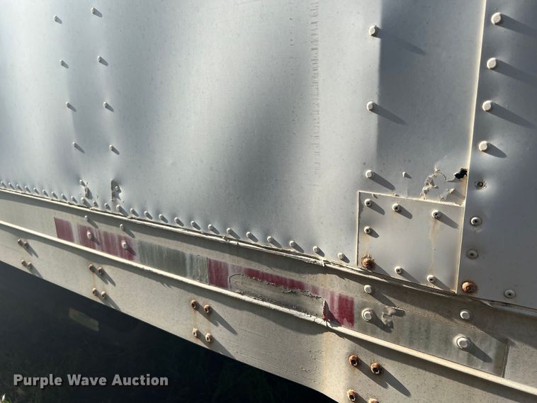 image for item KC9911 2000 Wabash  dry van trailer