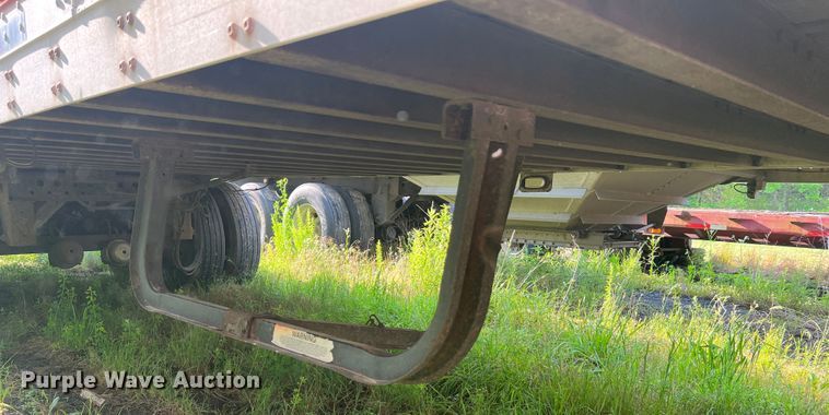 image for item KC9911 2000 Wabash  dry van trailer