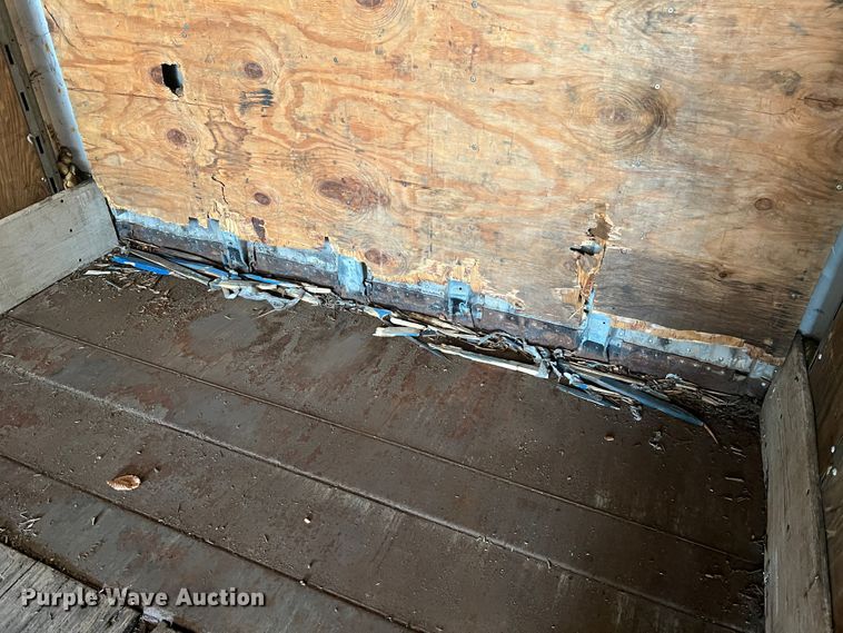 image for item KC9911 2000 Wabash  dry van trailer