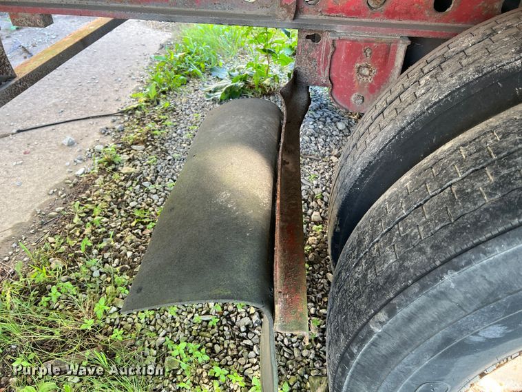 image for item KC9923 1983 Utility Trailers FS2CHE  side curtain trailer