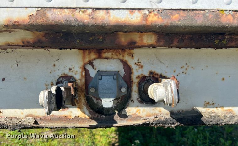 image for item KC9923 1983 Utility Trailers FS2CHE  side curtain trailer