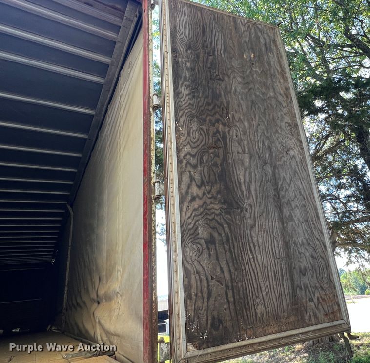 image for item KC9923 1983 Utility Trailers FS2CHE  side curtain trailer