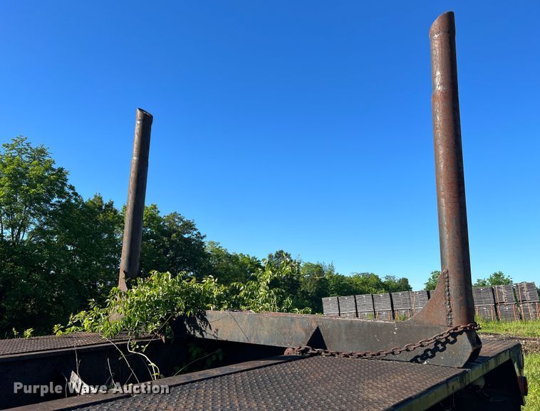 image for item KC9924 1982  Log trailer