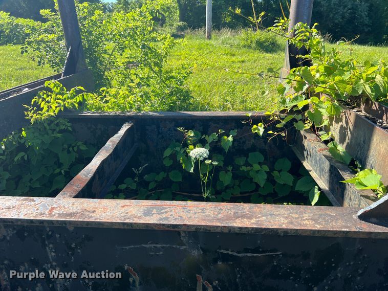 image for item KC9924 1982  Log trailer