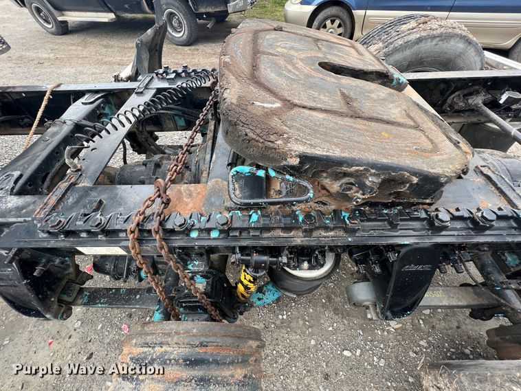 image for item KG9825 2008 Freightliner Columbia 120  semi truck