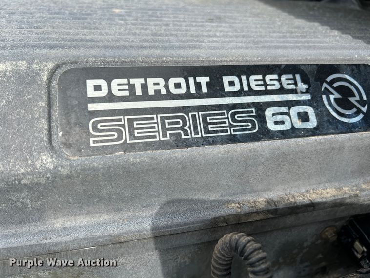 image for item KG9825 2008 Freightliner Columbia 120  semi truck