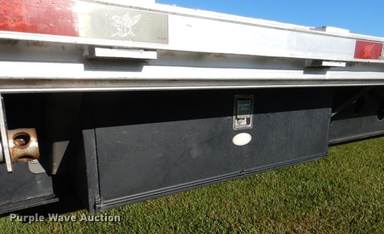 image for item KJ9907 2016 Manac 13253C0B1  drop deck trailer