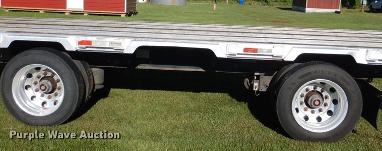 image for item KJ9907 2016 Manac 13253C0B1  drop deck trailer
