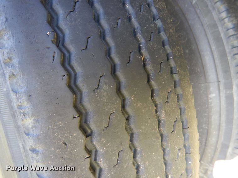 image for item KJ9907 2016 Manac 13253C0B1  drop deck trailer