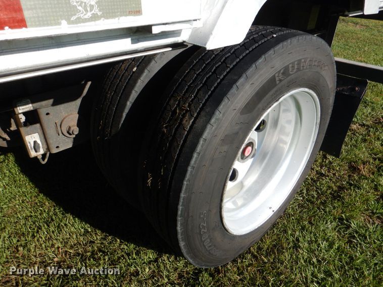 image for item KJ9907 2016 Manac 13253C0B1  drop deck trailer