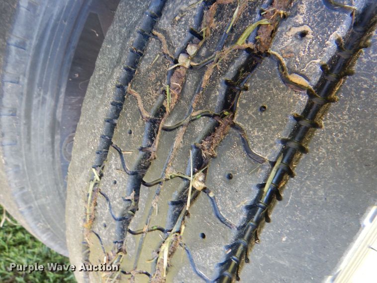 image for item KJ9907 2016 Manac 13253C0B1  drop deck trailer