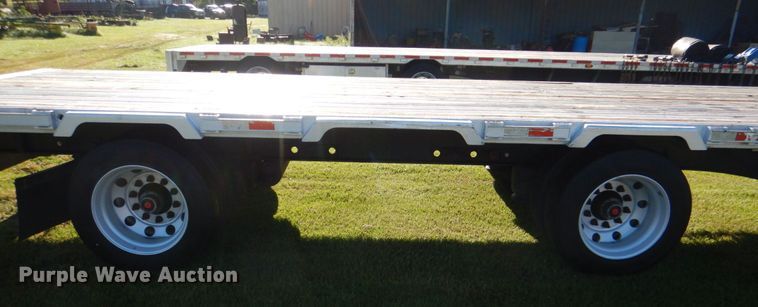 image for item KJ9907 2016 Manac 13253C0B1  drop deck trailer
