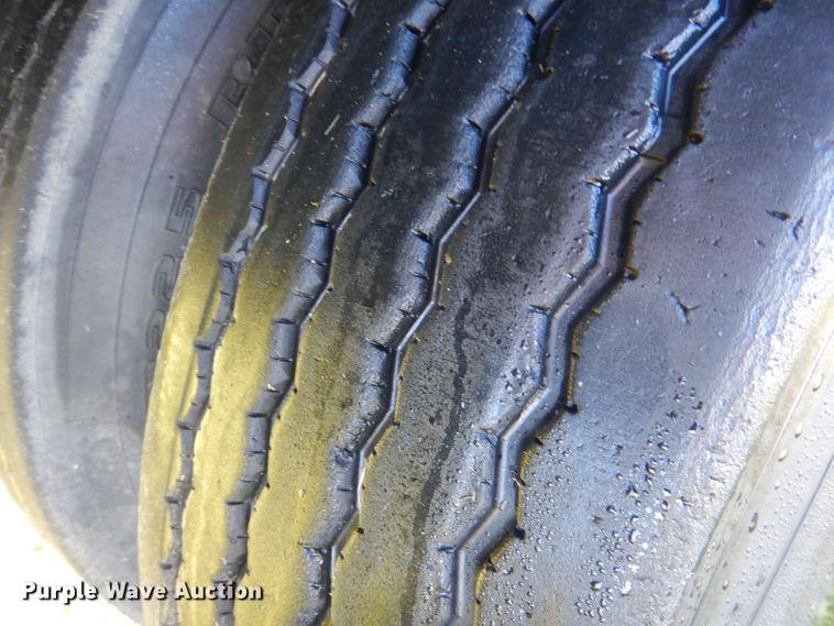 image for item KJ9907 2016 Manac 13253C0B1  drop deck trailer