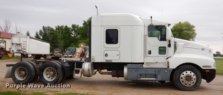 image for item KR9288 2006 Kenworth T600  semi truck