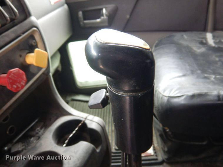 image for item KR9288 2006 Kenworth T600  semi truck