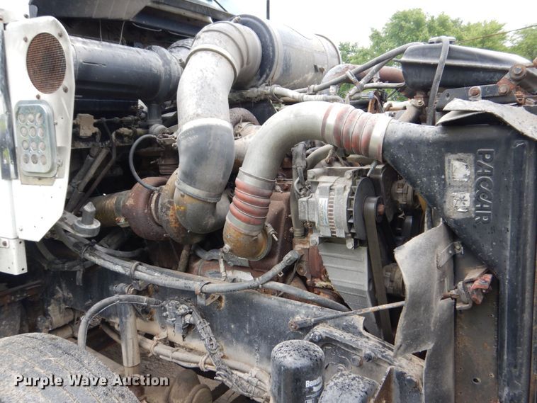 image for item KR9288 2006 Kenworth T600  semi truck