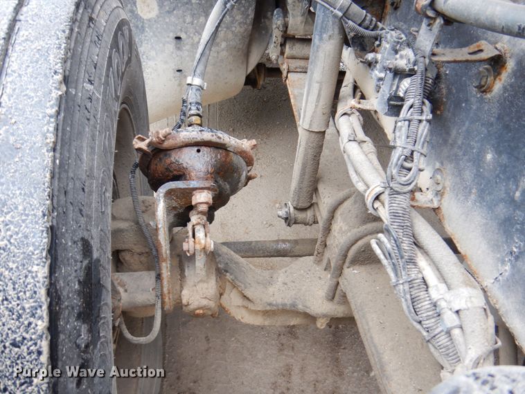 image for item KR9288 2006 Kenworth T600  semi truck