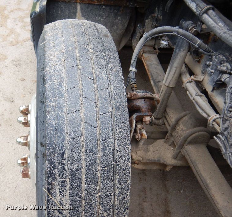 image for item KR9288 2006 Kenworth T600  semi truck