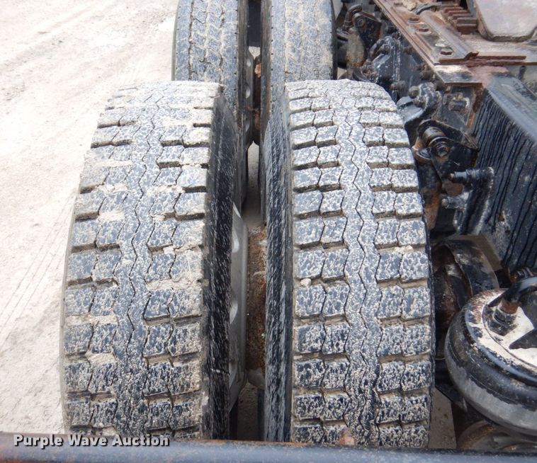 image for item KR9288 2006 Kenworth T600  semi truck