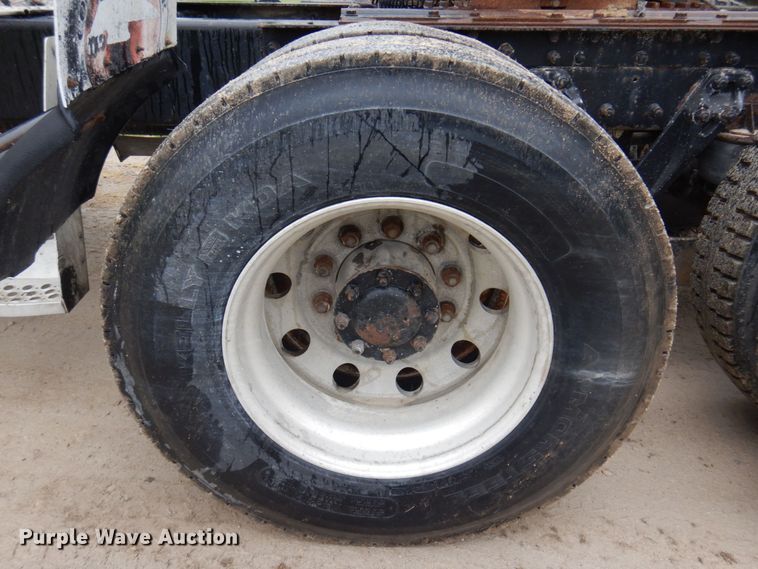 image for item KR9288 2006 Kenworth T600  semi truck