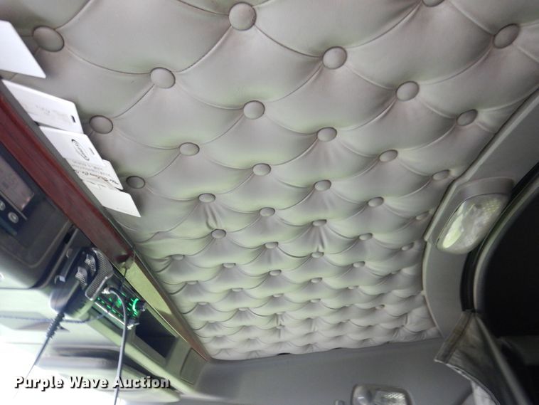 image for item KR9289 2007 Kenworth T800  semi truck