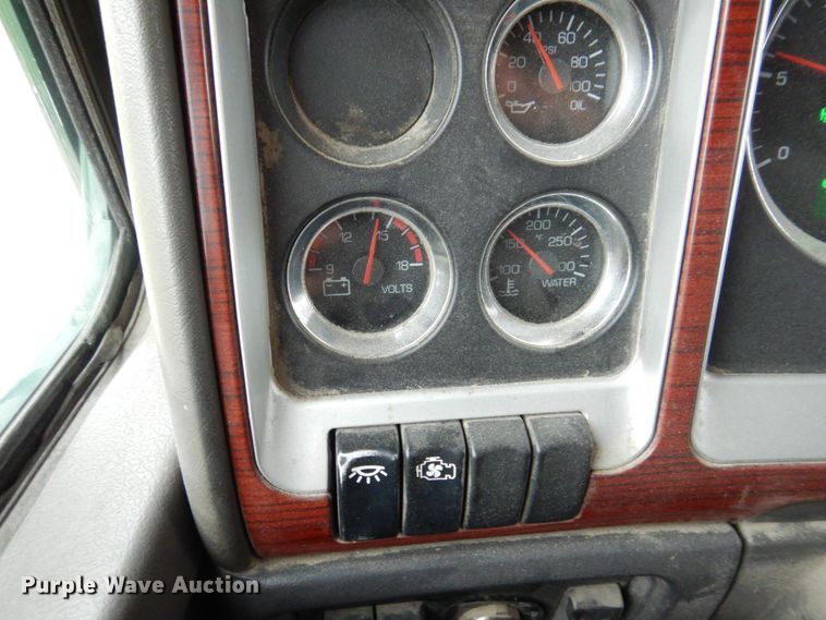 image for item KR9289 2007 Kenworth T800  semi truck