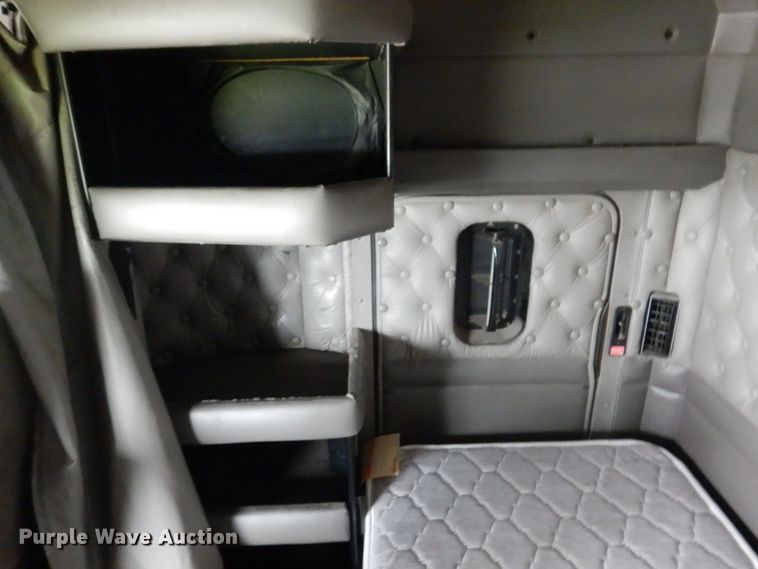 image for item KR9289 2007 Kenworth T800  semi truck