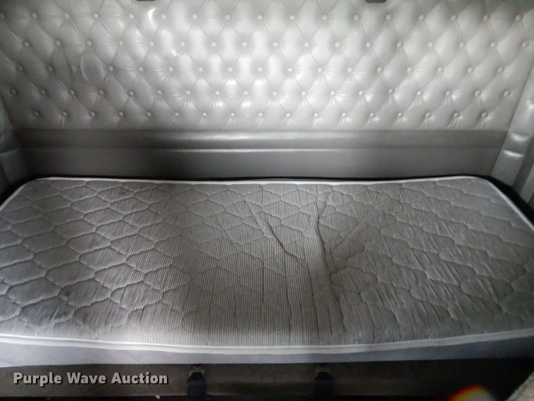 image for item KR9289 2007 Kenworth T800  semi truck