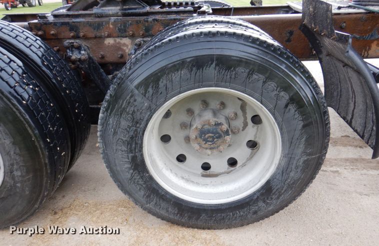 image for item KR9289 2007 Kenworth T800  semi truck