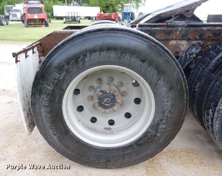 image for item KR9289 2007 Kenworth T800  semi truck