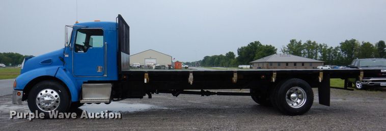image for item KR9293 2000 Kenworth T300  dump flatbed truck