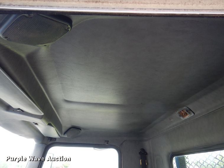 image for item KR9293 2000 Kenworth T300  dump flatbed truck