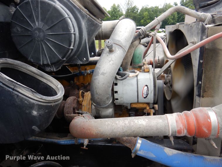 image for item KR9293 2000 Kenworth T300  dump flatbed truck