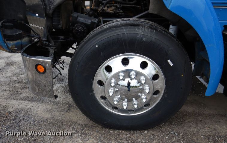 image for item KR9293 2000 Kenworth T300  dump flatbed truck