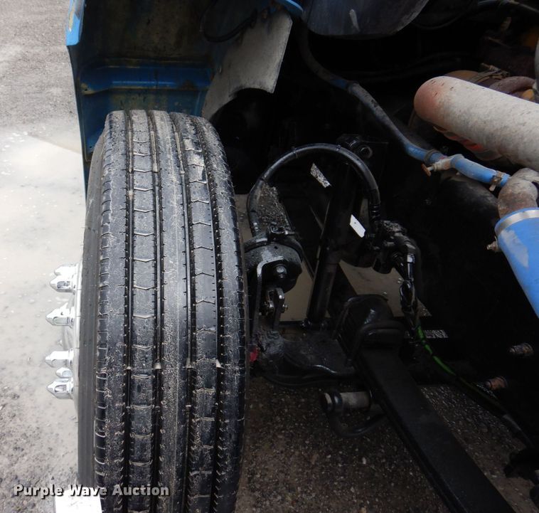 image for item KR9293 2000 Kenworth T300  dump flatbed truck