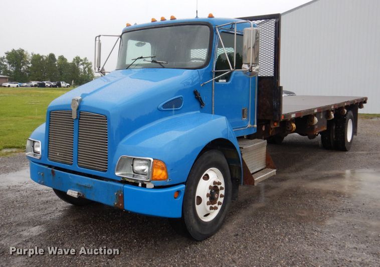 image for item KR9294 2000 Kenworth T300  dump flatbed truck