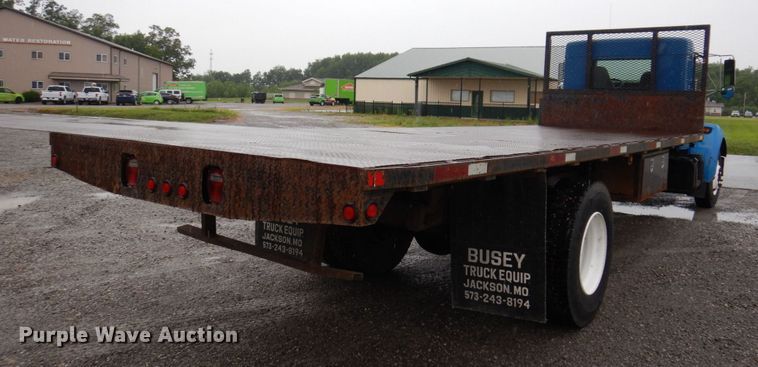 image for item KR9294 2000 Kenworth T300  dump flatbed truck