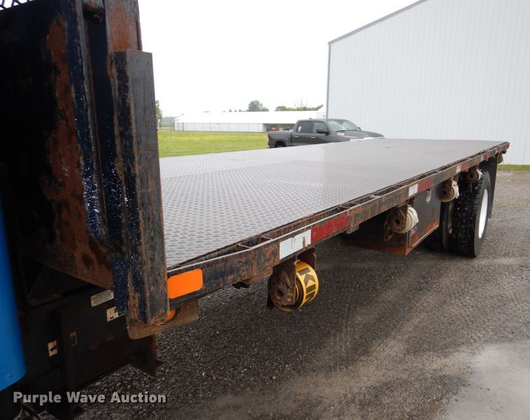 image for item KR9294 2000 Kenworth T300  dump flatbed truck