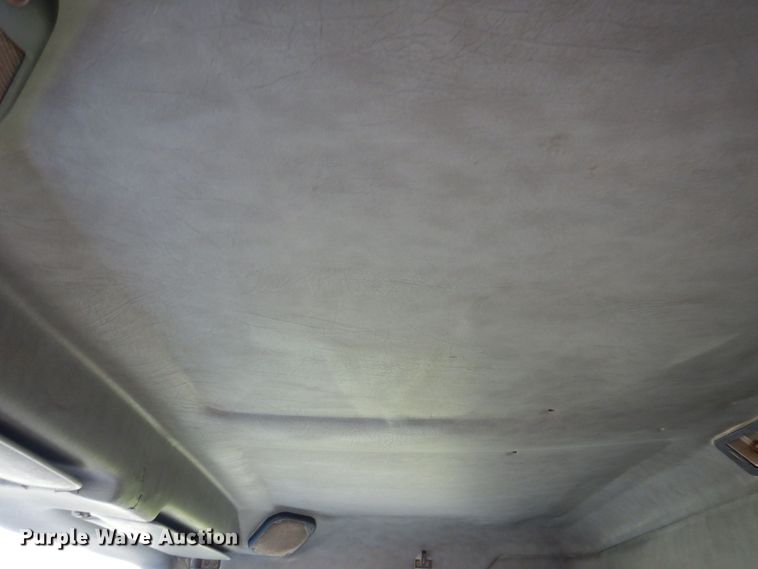 image for item KR9294 2000 Kenworth T300  dump flatbed truck