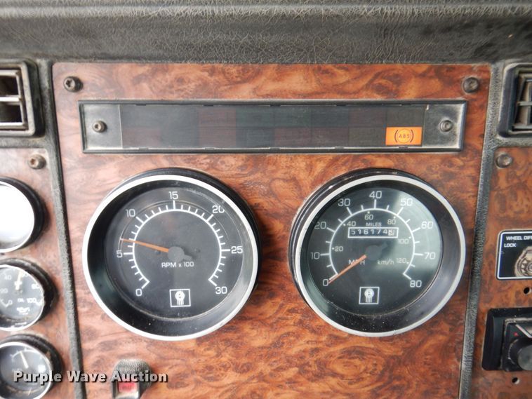 image for item KR9294 2000 Kenworth T300  dump flatbed truck