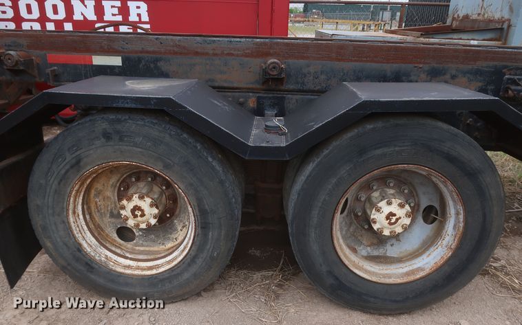 image for item KR9798 1993 Mack CH613  roll-off container truck