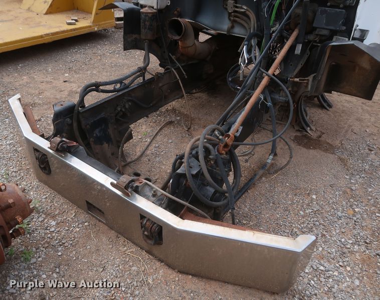 image for item KR9802 2003 Mack CX612 Vision semi truck cab