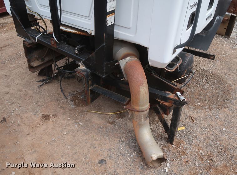 image for item KR9802 2003 Mack CX612 Vision semi truck cab