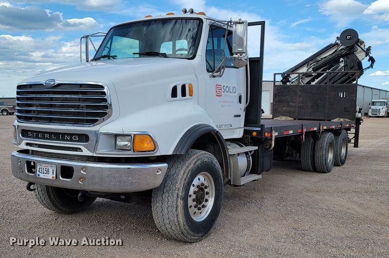 image for item KS9936 2005 Sterling LT9500  crane truck