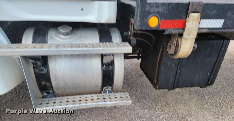 image for item KS9936 2005 Sterling LT9500  crane truck