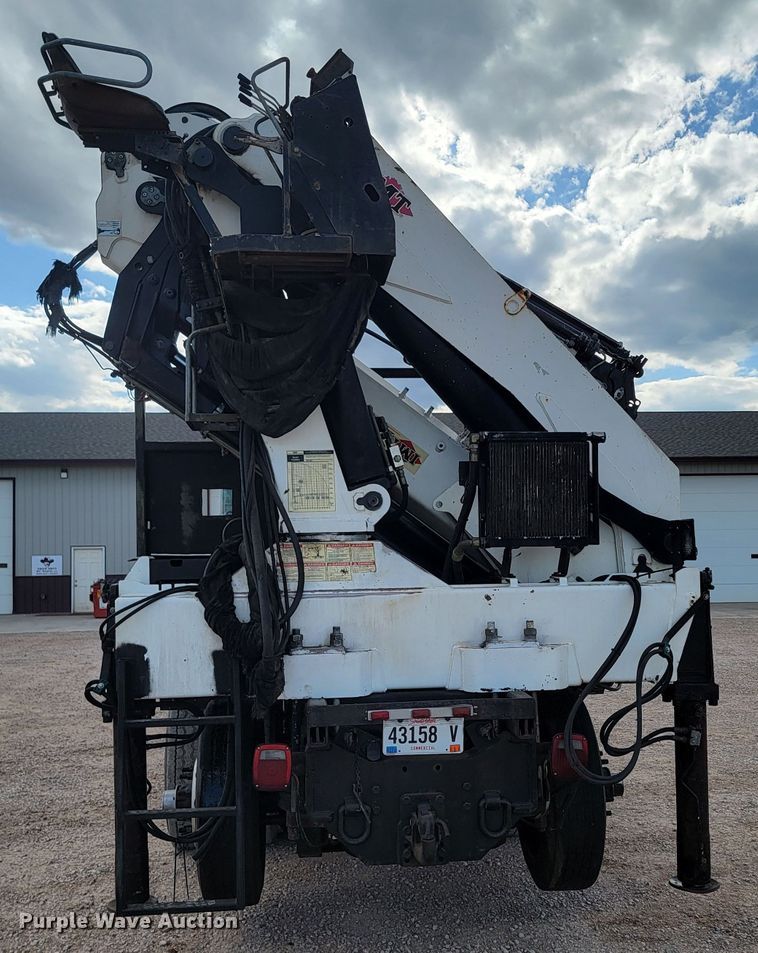 image for item KS9936 2005 Sterling LT9500  crane truck