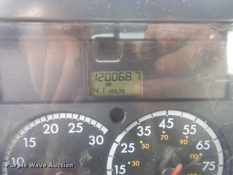 image for item KS9936 2005 Sterling LT9500  crane truck