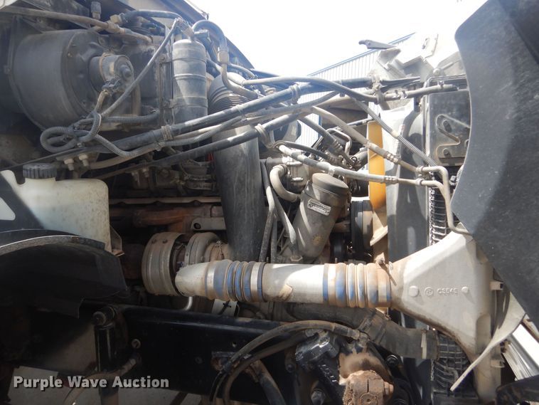 image for item KS9936 2005 Sterling LT9500  crane truck