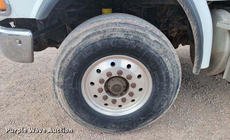 image for item KS9936 2005 Sterling LT9500  crane truck