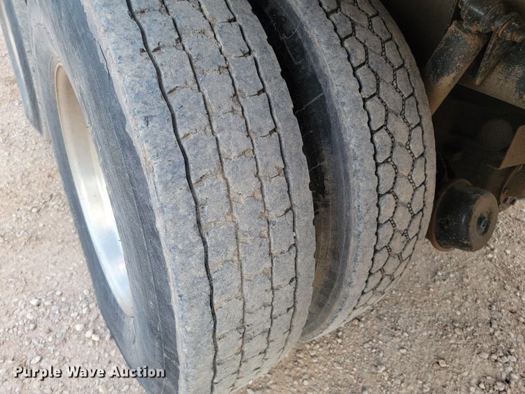 image for item KS9936 2005 Sterling LT9500  crane truck